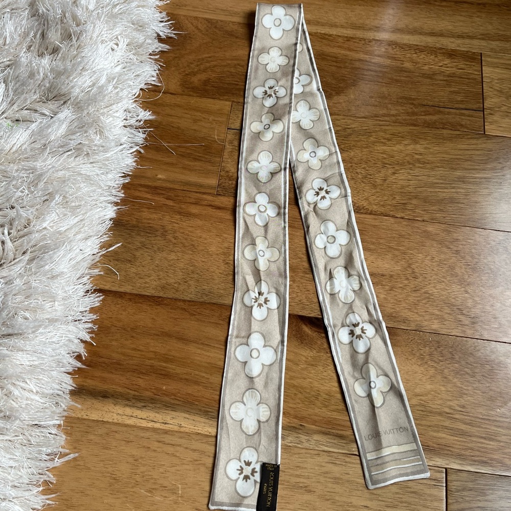 Rare vintage Louis Vuitton bandeau